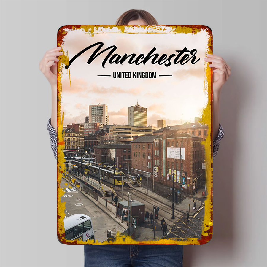 Manchester Skyline UK Metal Wa - Home Office Of Uk recension och pris